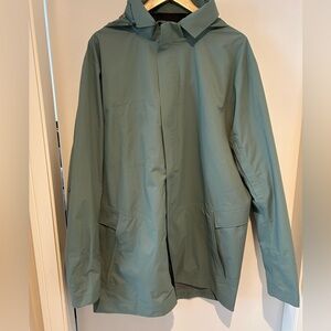 Lululemon Mens Rain Jacket!